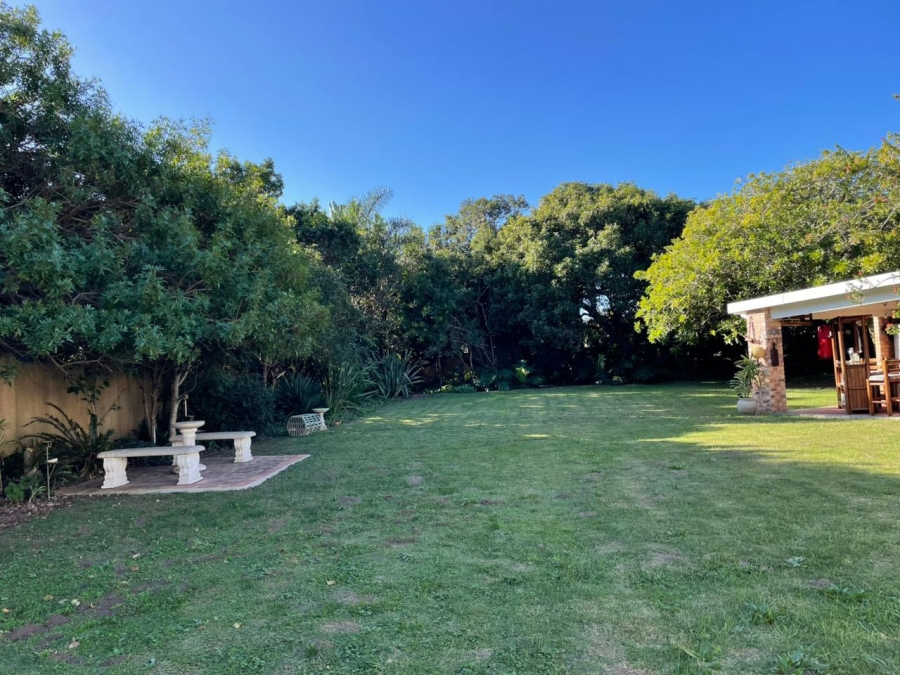5 Bedroom Property for Sale in West Bank Eastern Cape